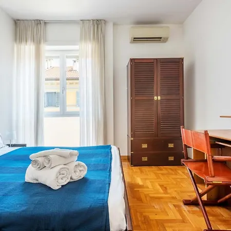 Amazing House In Porta Venezia By Easylife Apartment